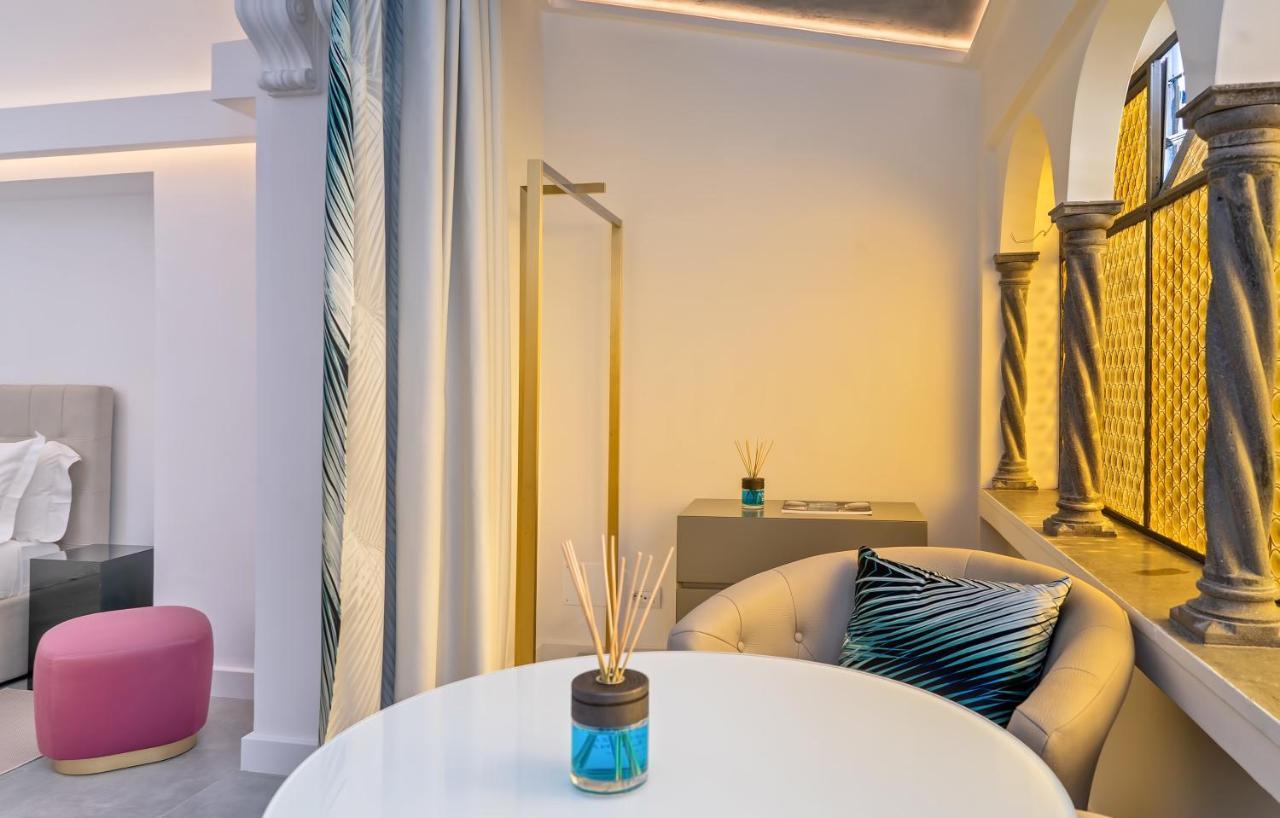 Civico 7 Apartment กาปรี ภายนอก รูปภาพ